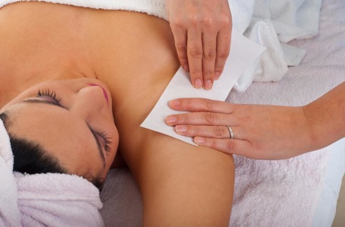 Stylish Lisa Nails & Spa Salon Services Waxing Armpit.